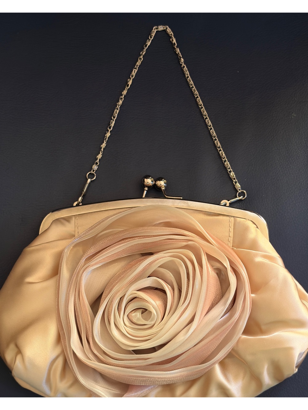 Women’s Satin Rose Applique Evening Clutch - Peach